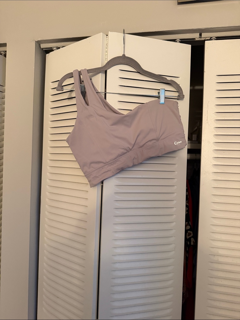 Quince One-Shoulder Sports Bra in Mauve